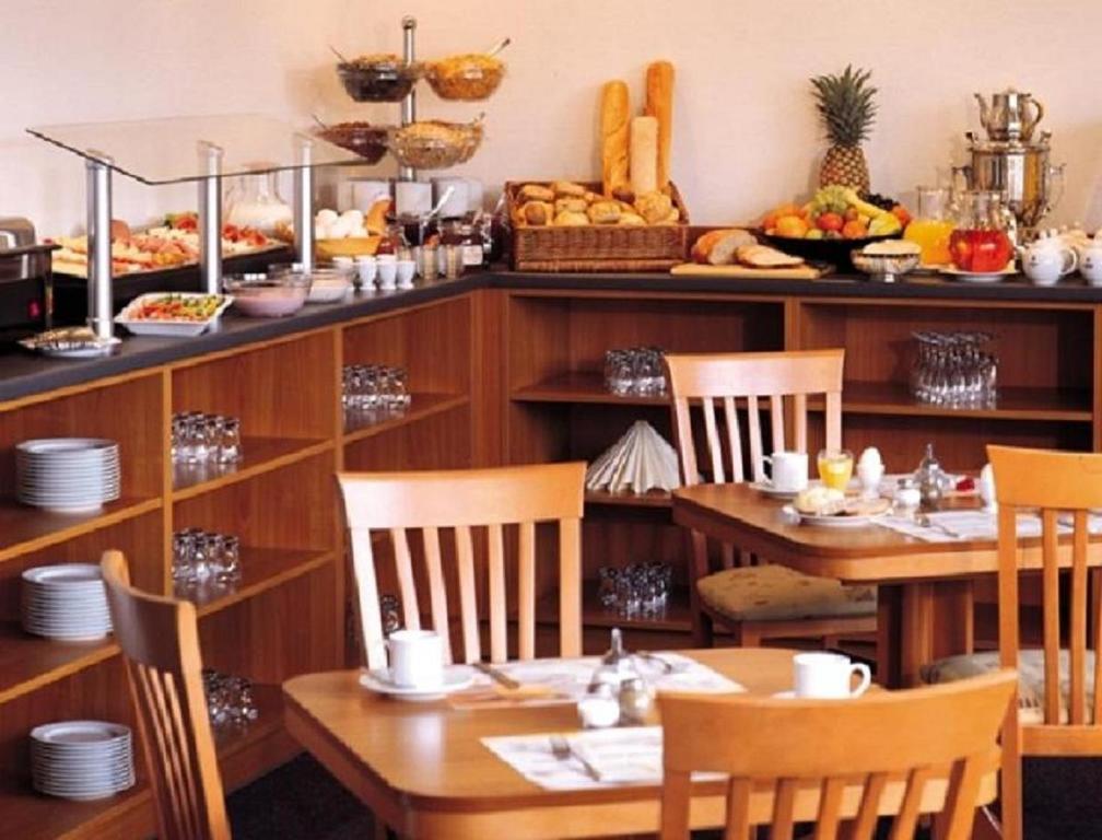 Vahrenwalder Hotel Hannover Étterem fotó