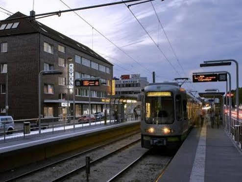 Vahrenwalder Hotel Hannover Kültér fotó