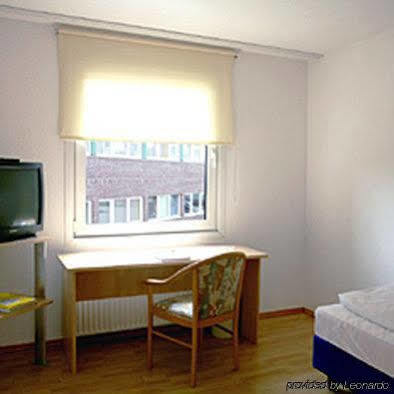Vahrenwalder Hotel Hannover Kültér fotó